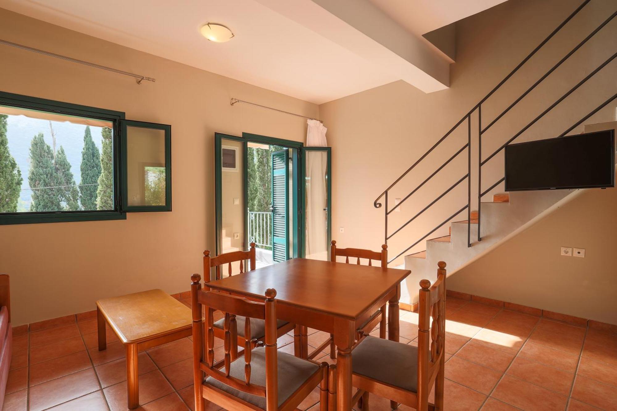 Vivi'S Apartments Agia Efimia Екстер'єр фото